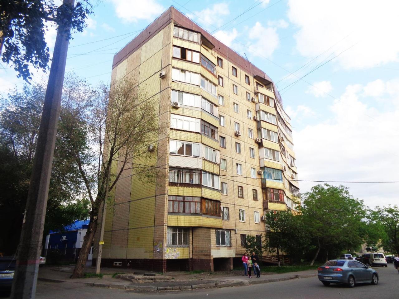 Староярмаркова С Видом На Парк И Реку 克里沃罗格 外观 照片